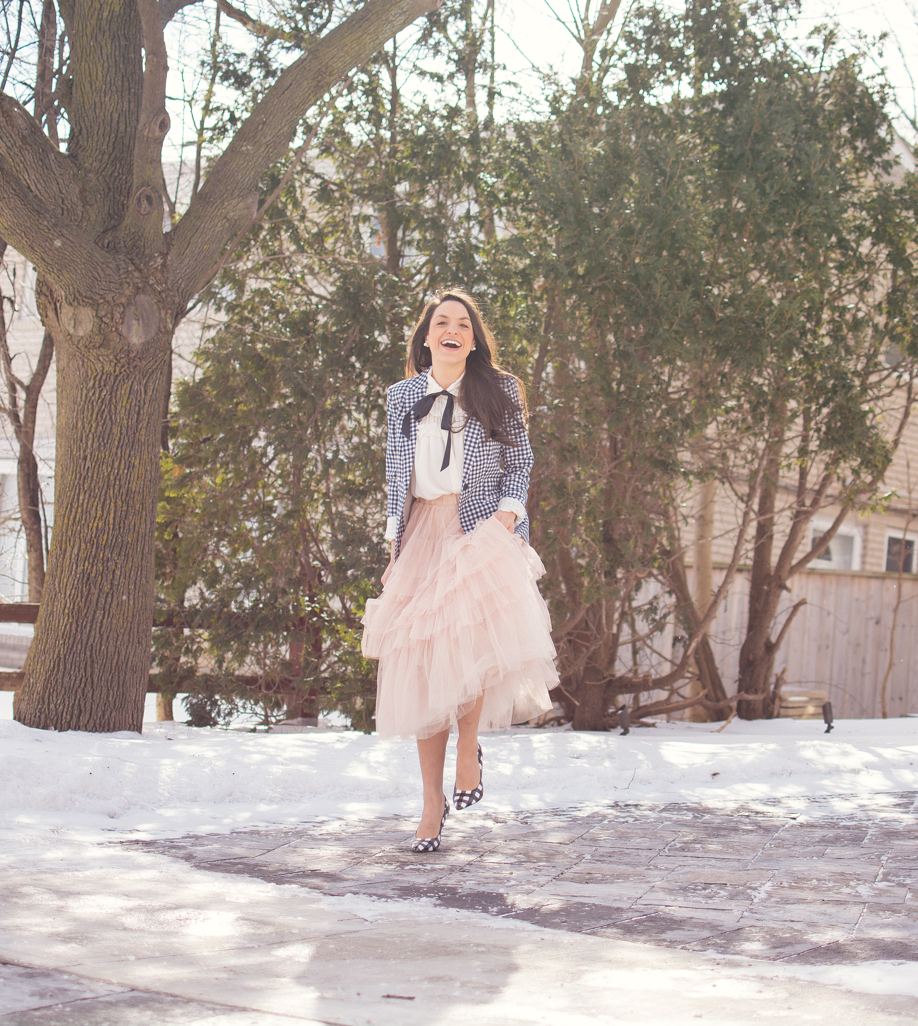 How to Wear a Tulle Skirt | The Pink Brunette | Tulle Skirts | How to Style Tulle skirts | Gingham Blazer 