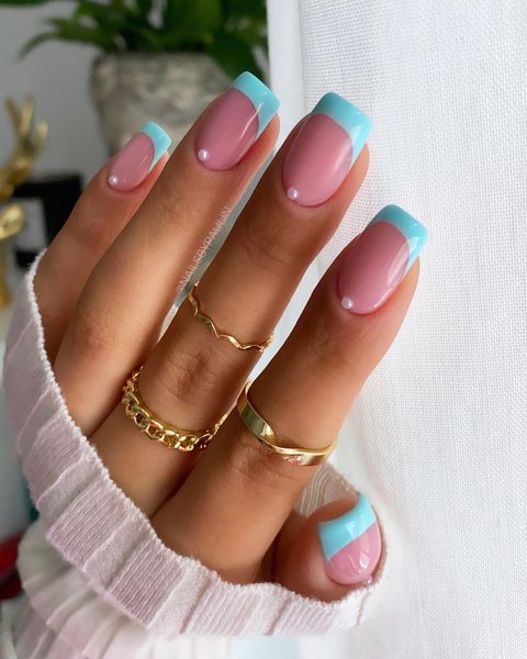 blue nails, blue nails acrylic, blue nails short, blue nails ideas, blue nails with design, blue nails inspiration, blue nails aesthetic, blue nails almond shape, blue nail art, blue nail art designs, blue nail ideas short, pearl nails, pearl nails design, pearl nails French tip