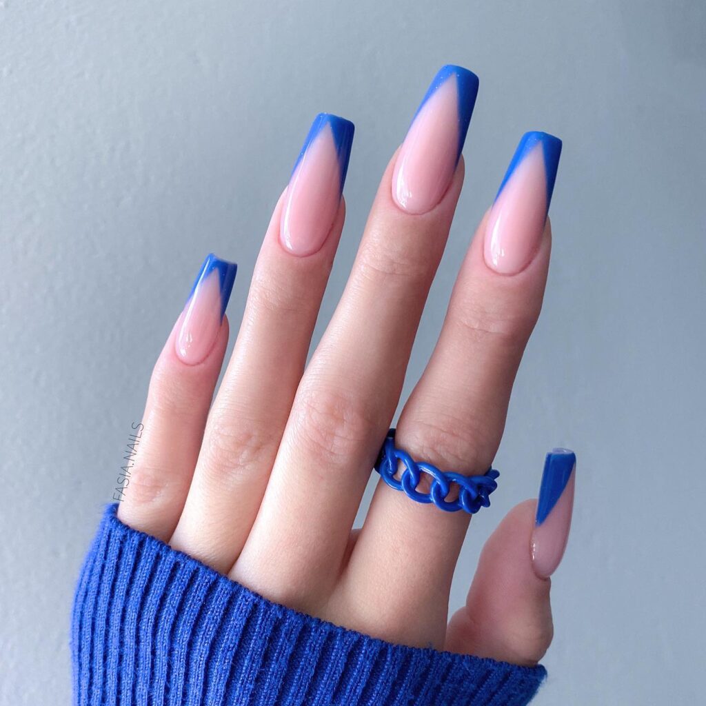 blue nails, blue nails acrylic, blue nails short, blue nails ideas, blue nails with design, blue nails inspiration, blue nails aesthetic, blue nails almond shape, blue nail art, blue nail art designs, blue nail ideas short, French tip nails, French tip nails blue