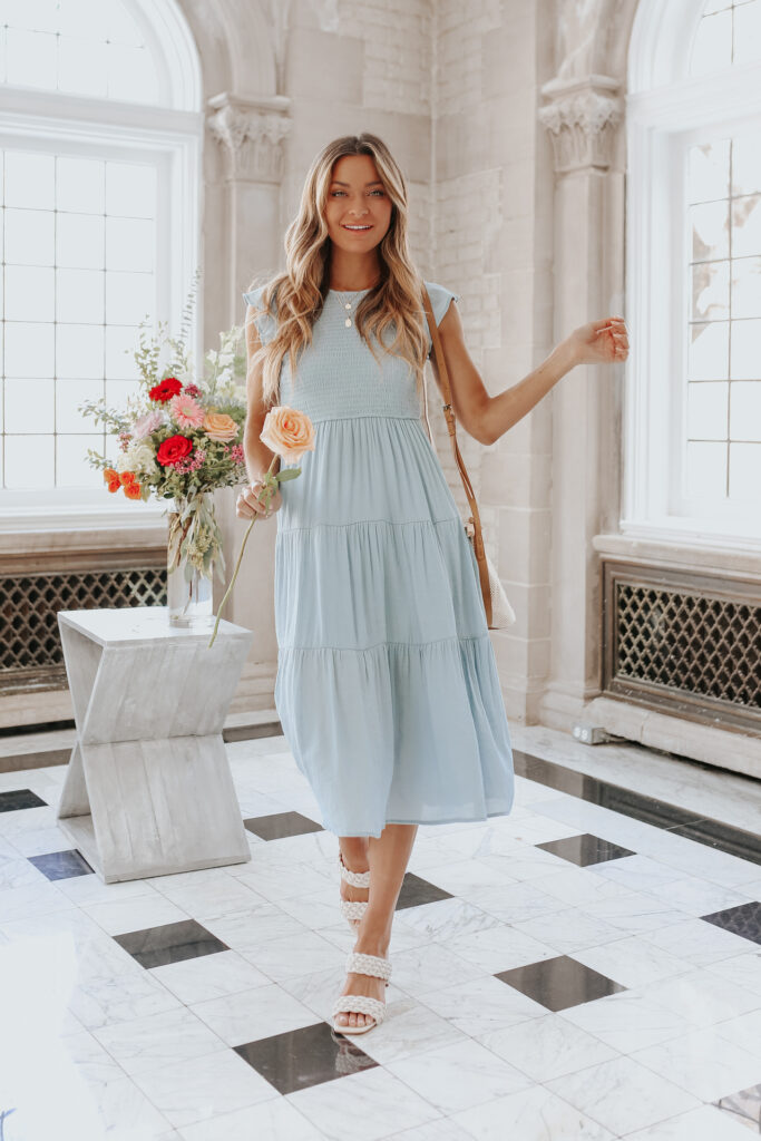 spring outfit, spring outfits, spring dress, spring dress outfit, spring outfits 2022, spring outfits casual, spring outfits aesthetic, spring outfit ideas, spring outfits women, spring outfit inspiration, spring outfits for women, spring outfits 2022, midi dress, tiered dress, blue dress, blue dress outfit, tiered dress outfit