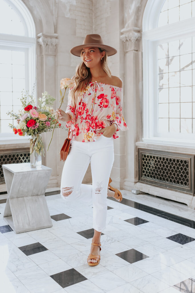 spring outfit, spring outfits, spring outfits 2022, spring outfits casual, spring outfits aesthetic, spring outfit ideas, spring outfits women, spring outfit inspiration, spring outfits for women, spring outfits 2022, floral top, floral top outfit, white jeans outfit, white denim outfit