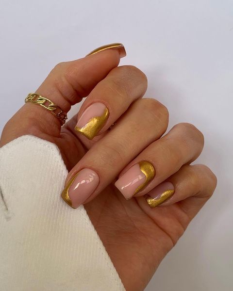 gold nails, gold nails ideas, gold nails acrylic, gold nails design, gold nails prom, gold nails short, gold nails aesthetic, gold nails ideas simple, abstract nails, abstract nails gold, short nails, short nails gold, square nails, square nails gold