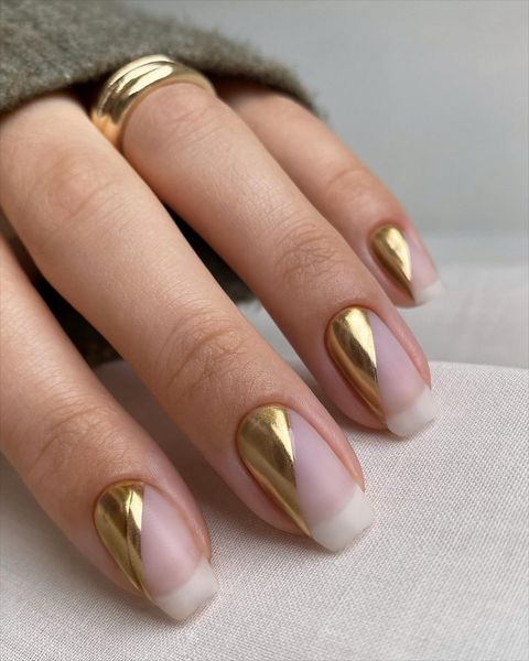 gold nails, gold nails ideas, gold nails acrylic, gold nails design, gold nails prom, gold nails short, gold nails aesthetic, gold nails ideas simple, chrome nails, square nails, square nails gold