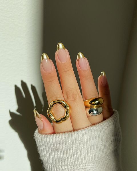 gold nails, gold nails ideas, gold nails acrylic, gold nails design, gold nails prom, gold nails short, gold nails aesthetic, gold nails ideas simple, French tip nails, French tip nails gold