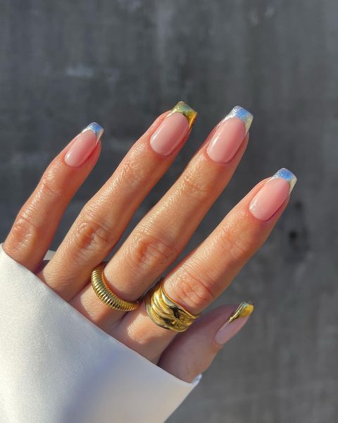 gold nails, gold nails ideas, gold nails acrylic, gold nails design, gold nails prom, gold nails short, gold nails aesthetic, gold nails ideas simple, gold and silver nails, French tip nails