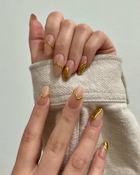 gold nails, gold nails ideas, gold nails acrylic, gold nails design, gold nails prom, gold nails short, gold nails aesthetic, gold nails ideas simple, abstract nails, abstract nails gold