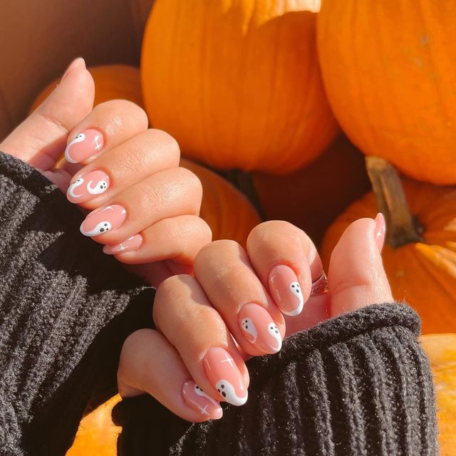 halloween nails, halloween nails acrylic, halloween nails short, halloween nails 2022, halloween nails simple, halloween nails ideas, halloween nails aesthetic, halloween nails scary, halloween nail art, halloween nail ideas, halloween nail designs, ghost nails, ghost nail art, ghost nails ideas