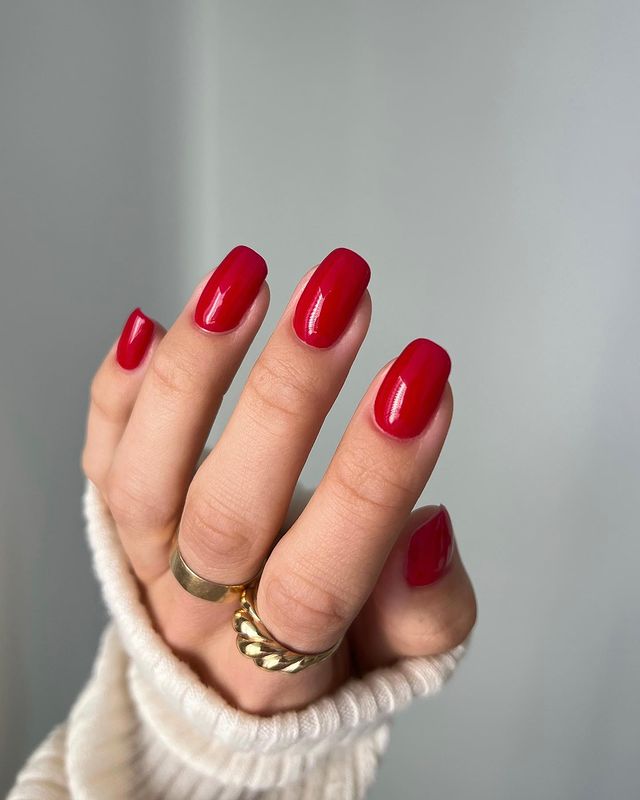 red nails, red nails acrylic, red nails ideas, red nails designs, red nails aesthetic, red nail art, red nail art designs, red nail designs, square nails, square nails red, short nails
